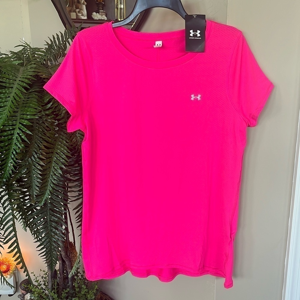 Brand New Under Armour Heatgear Fitted Short Sleeve Top Bright Pink Gym Shirt